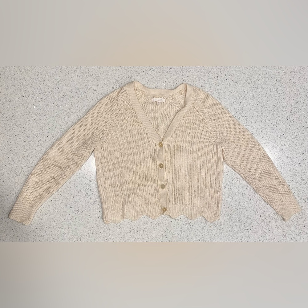 Lauren Conrad cream chenille scalloped cardigan sweater size S